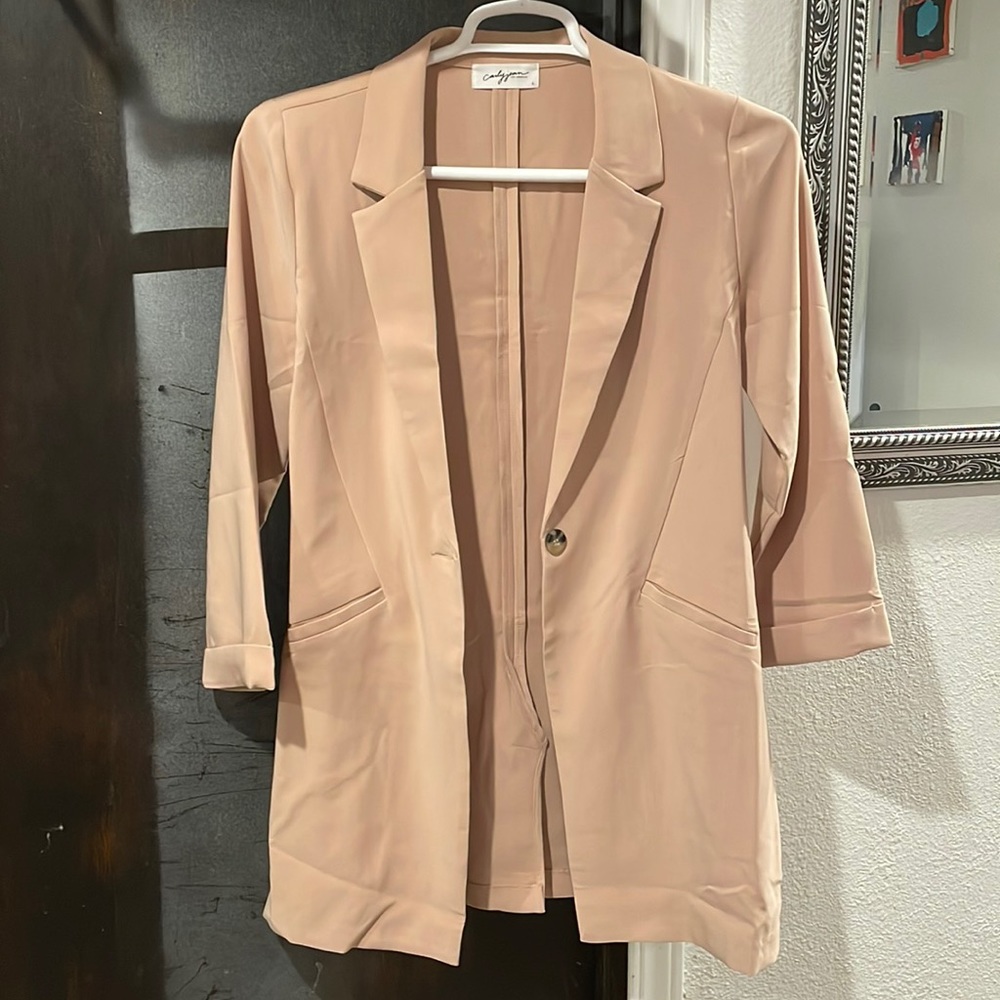 CJLA Manhattan blazer.